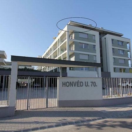 Silver Gray Appartment Balatonlelle Buitenkant foto