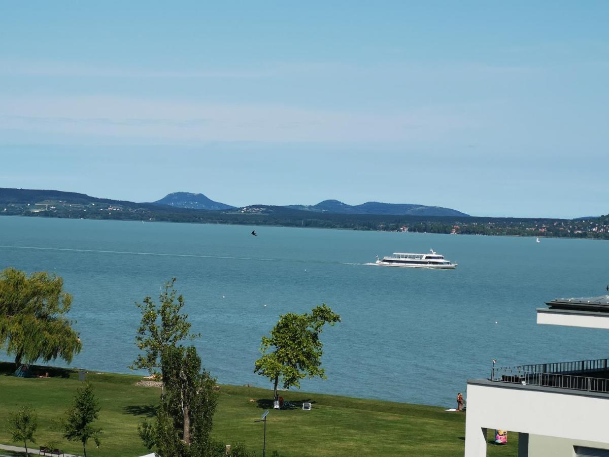 Silver Gray Appartment Balatonlelle Buitenkant foto