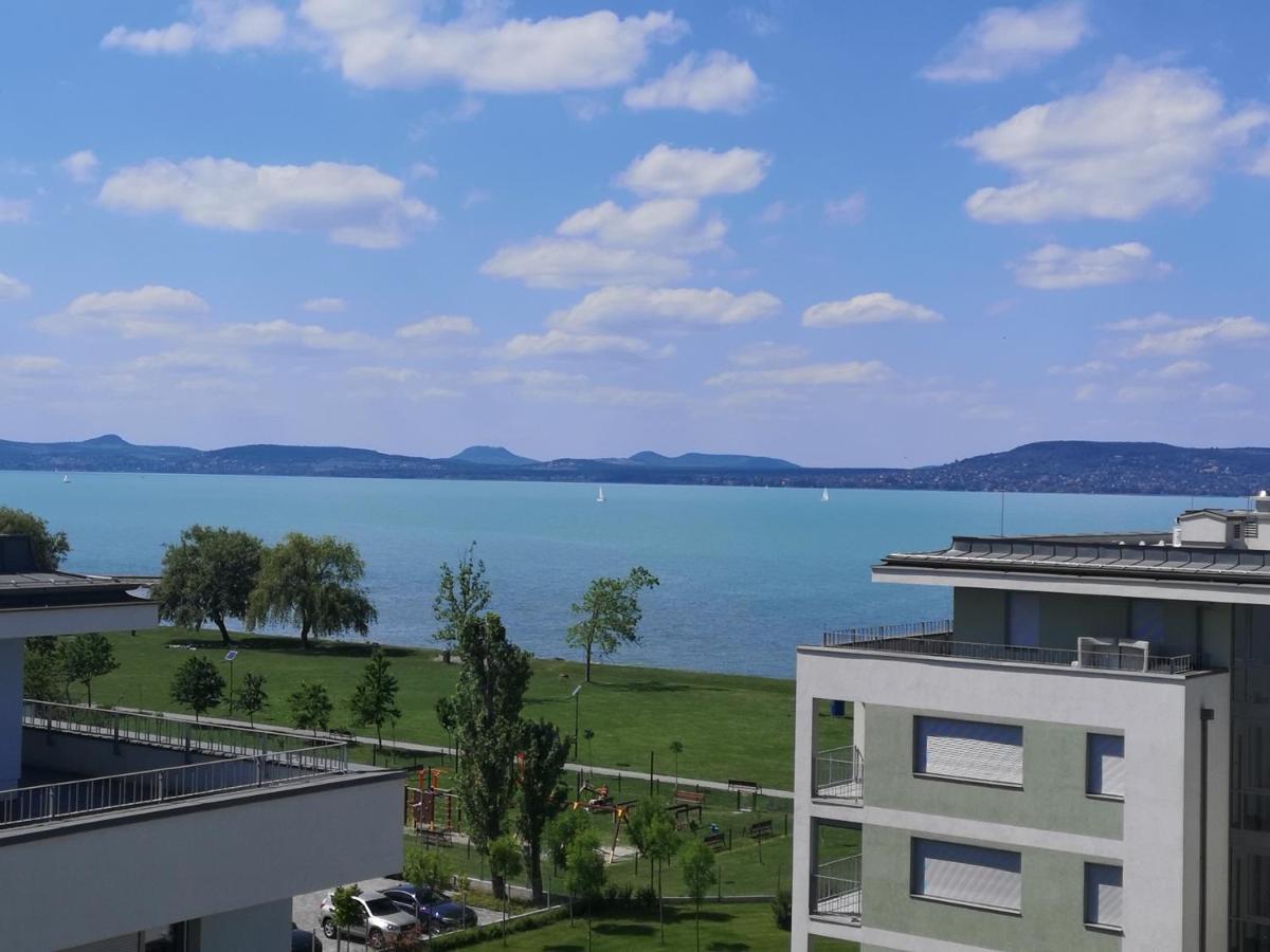 Silver Gray Appartment Balatonlelle Buitenkant foto