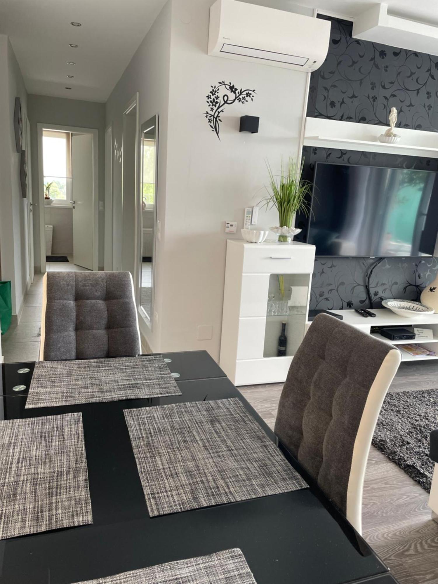 Silver Gray Appartment Balatonlelle Buitenkant foto